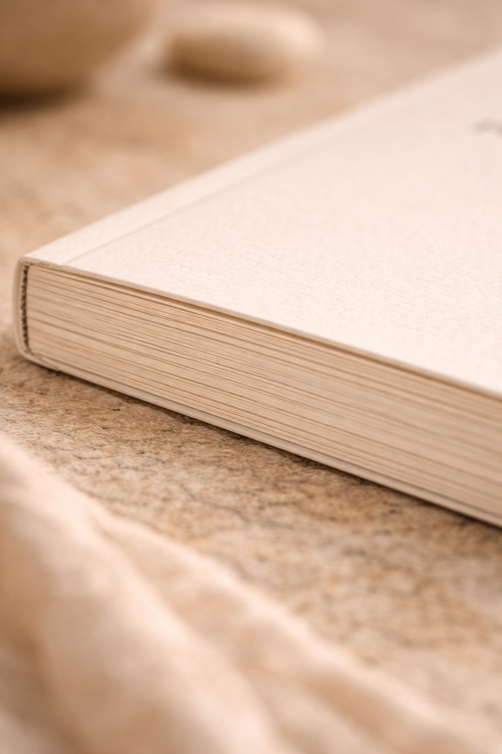 Le livre Blanc Ivoire - Édition « Essentiel »